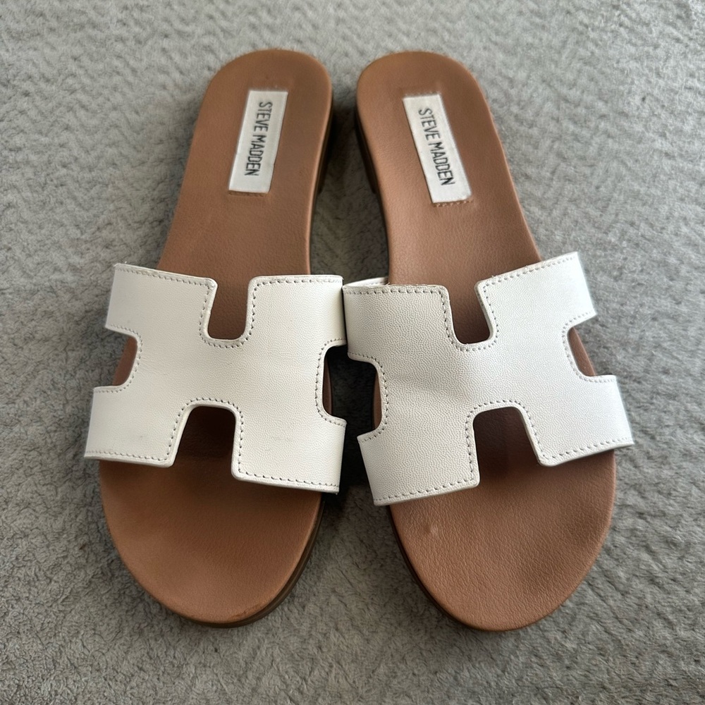 Steve Madden Cream Slide Sandals